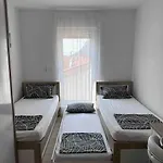 River 503 Apartman